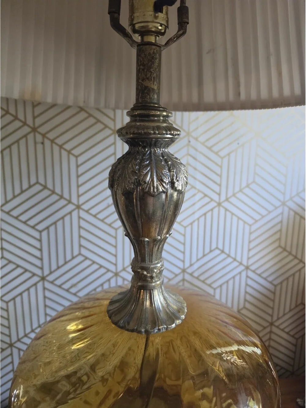 Vintage Midcentury Hollywood Regency Amber Glass Optic Swirl Globe Table Lamp